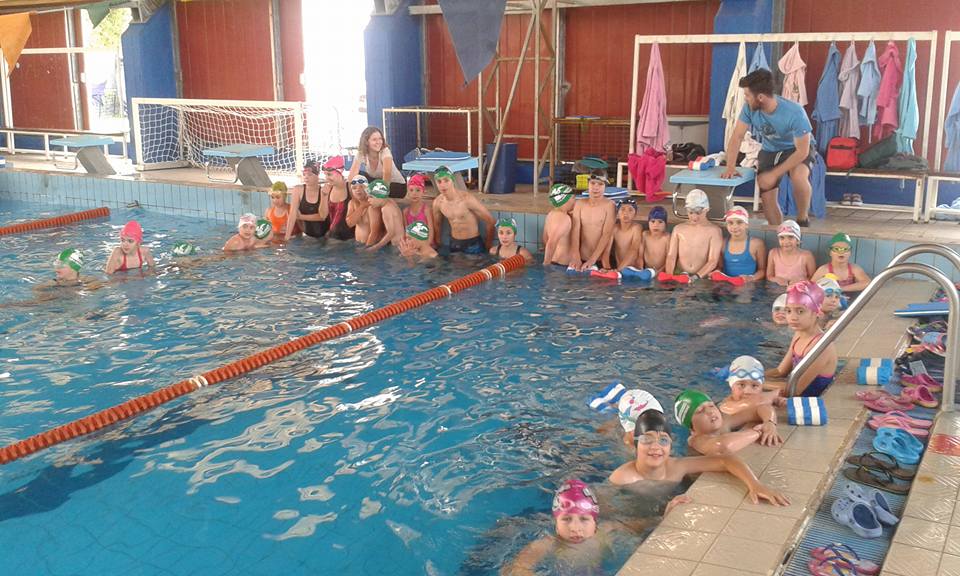 Αθλητική Κολυμβητική Ακαδημία Καρδίτσας - Το μάθημα στη μικρή πισίνα…Στιγμές χαράς!!!!