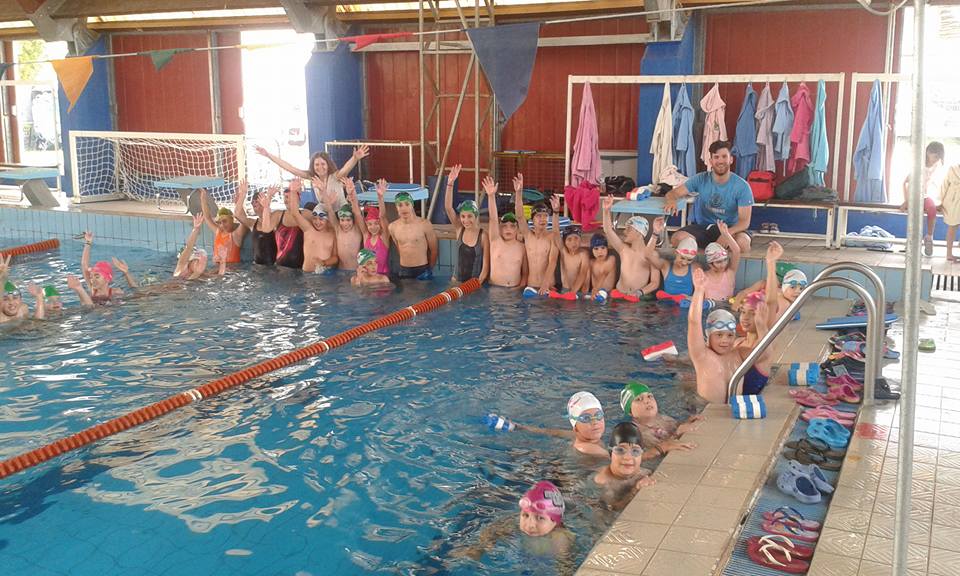 Αθλητική Κολυμβητική Ακαδημία Καρδίτσας - Το μάθημα στη μικρή πισίνα…Στιγμές χαράς!!!!